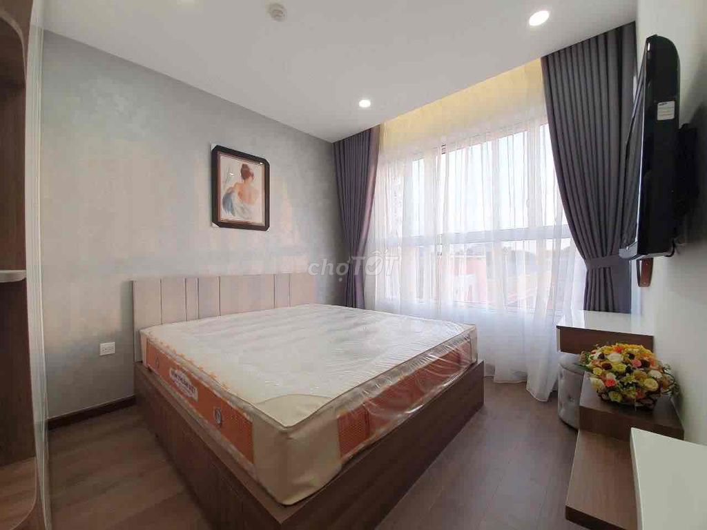The penthouse is clean, right now. Three bedrooms.