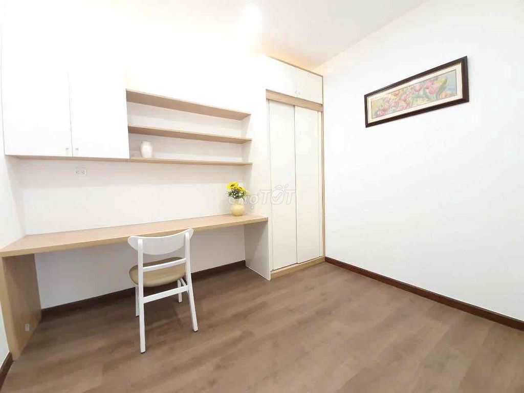 The penthouse is clean, right now. Three bedrooms.