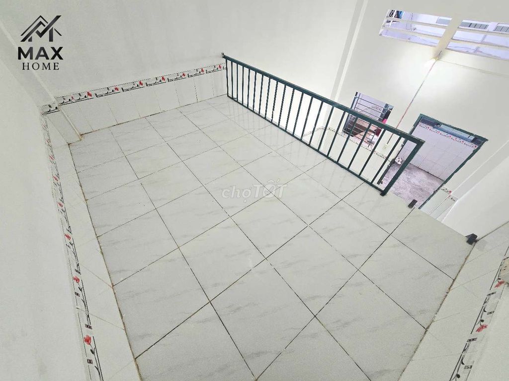 The grand, wide room of lodging near Gotres An, college village