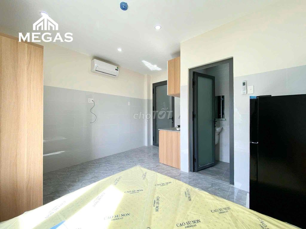 Studio only 3.8 million engine elevators!