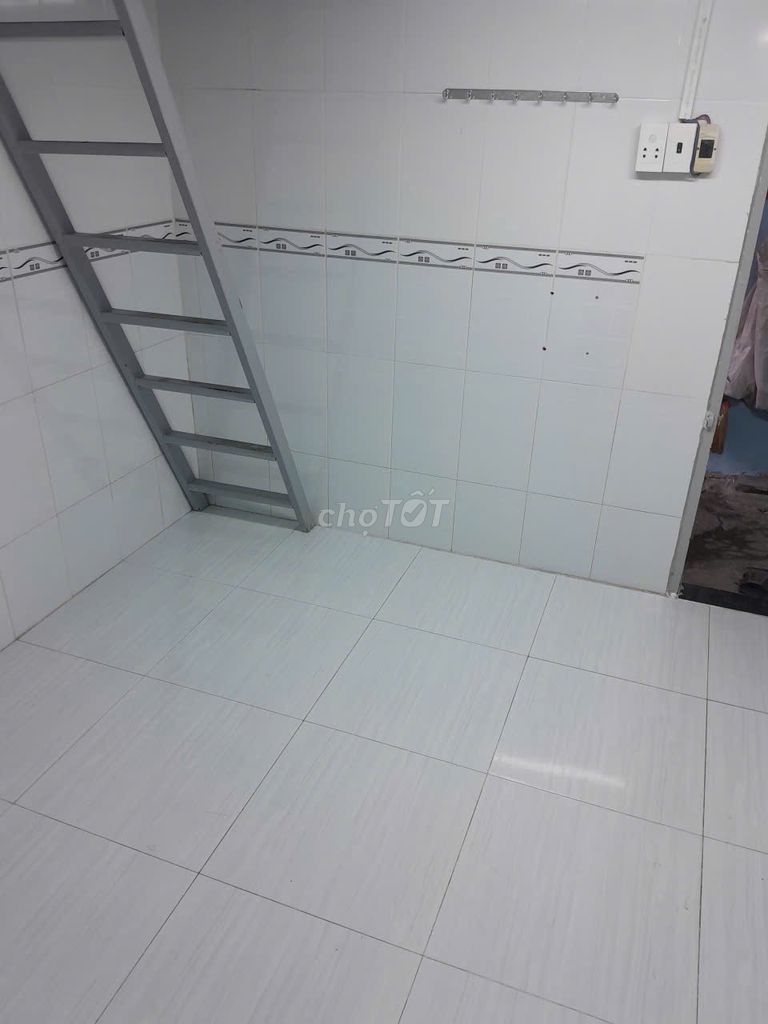Rent a room right over at Ping Zhao's Market opposite Law University