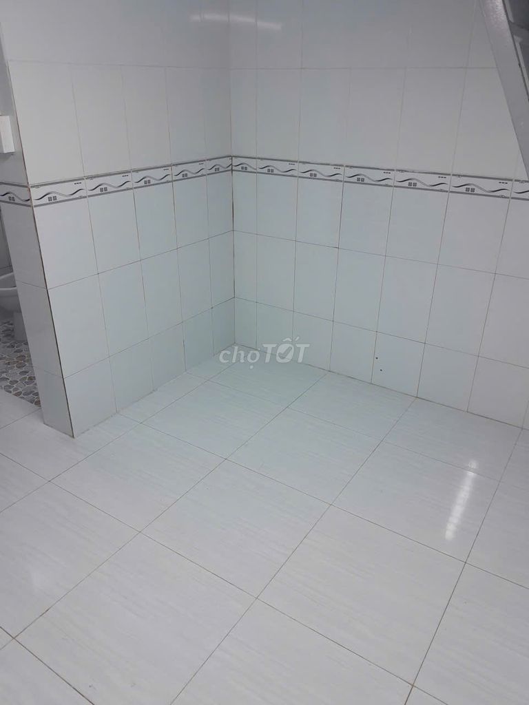 Rent a room right over at Ping Zhao's Market opposite Law University