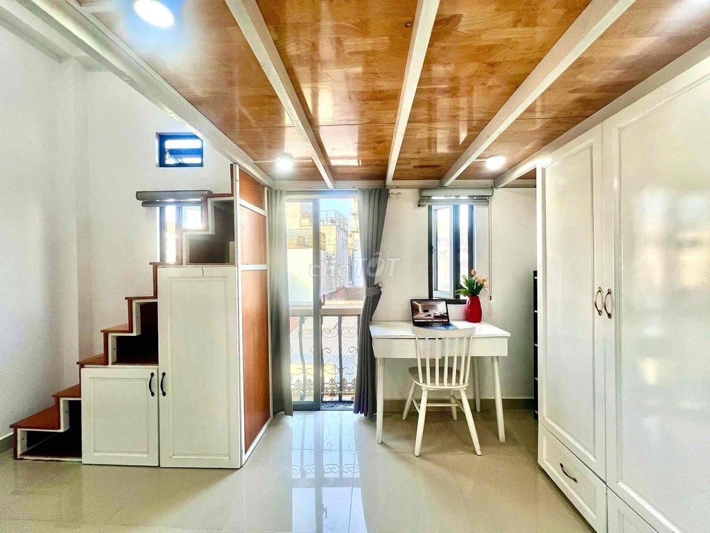 Room 4-0, Near 7th of Nguyễn Thái Bình.