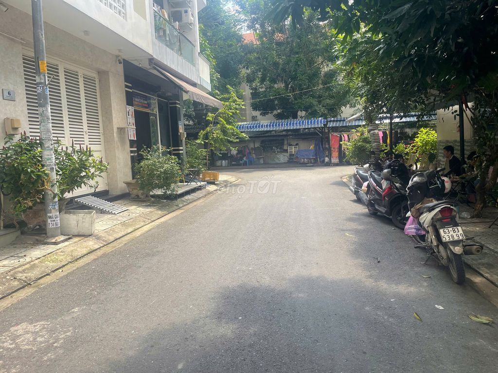 Rent the Bông Sao district 8 area 5.5 x 8 meters at 8 million a month