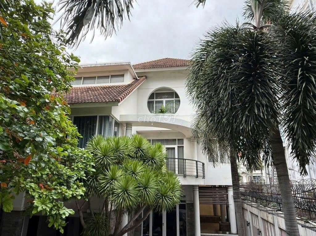Rent 340 M2 – Nguyễn Trung Trực, Bình Thạnh 01000 per month
