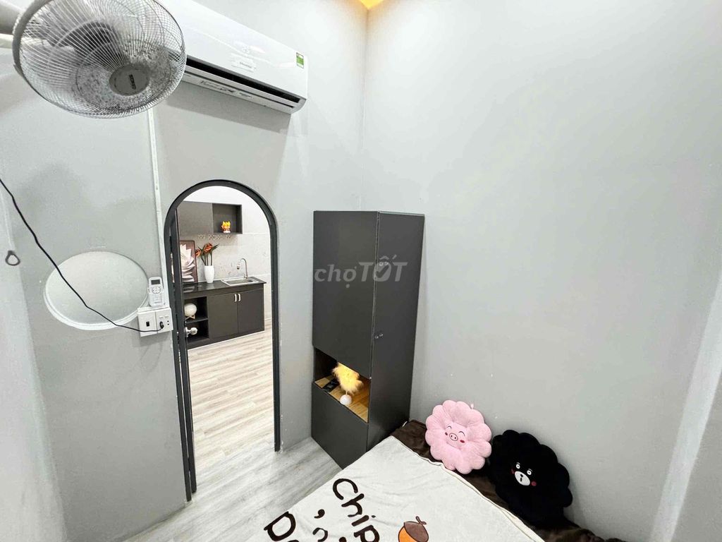 Two cute bedrooms in downtown 10th.