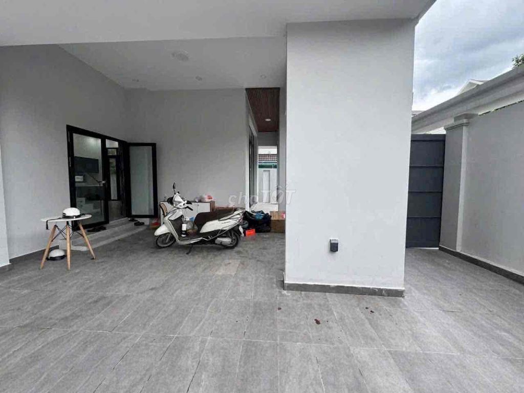 villa Đặng Thùy Trâm 200 M2 – new house 2026, 5 bedrooms, freely parked car, 50