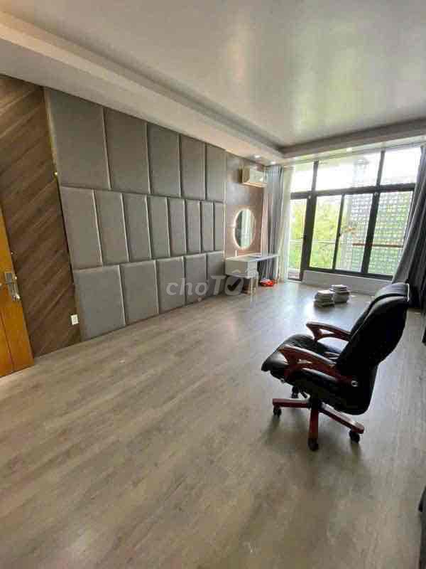 Rent a new east-unit park with three-story vaults. District 7 - Reservation
