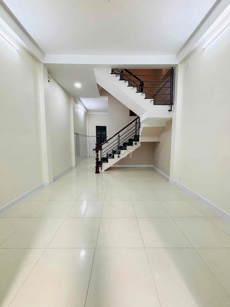 Rent 4 x14 meters 1 .2 floors 4 .4 bedroom Lạc Long Quân Tân Bình