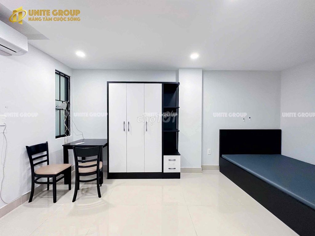 Rent Studio Hall of the Seven Kingdoms near home and tell us the 7th.