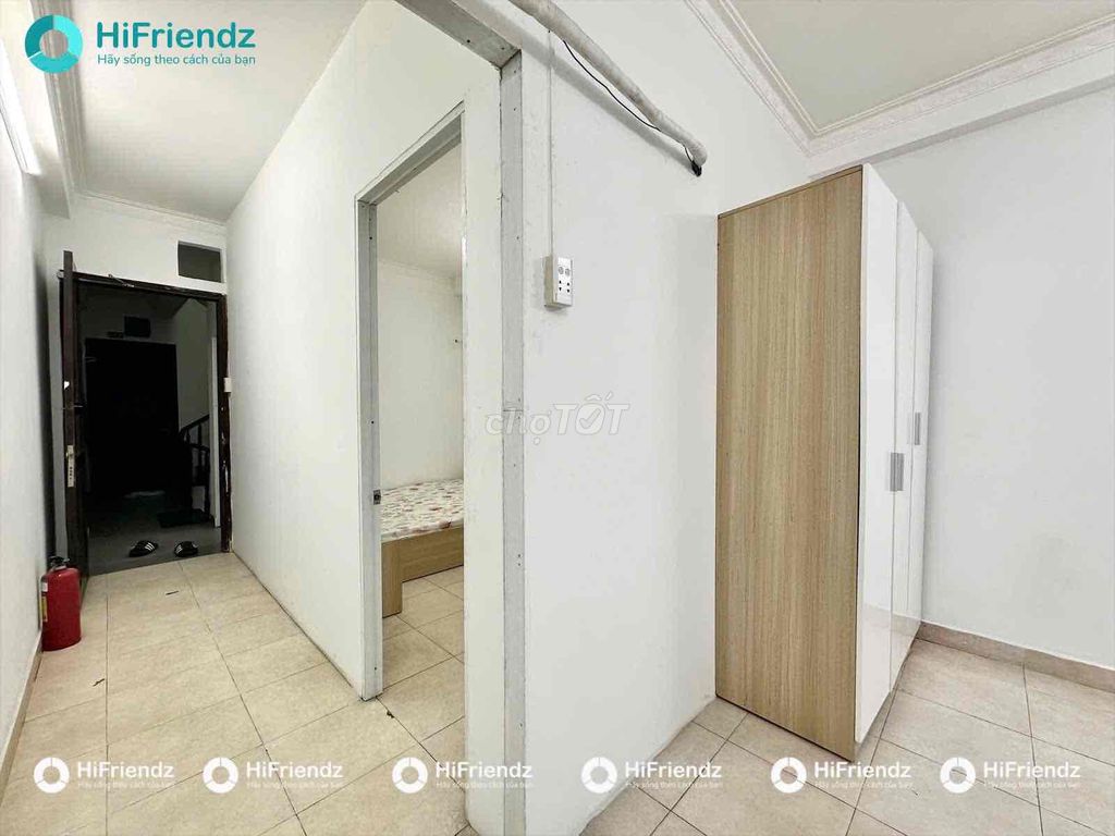 Room service. One bedroom, balcony, near the Republic etown.
