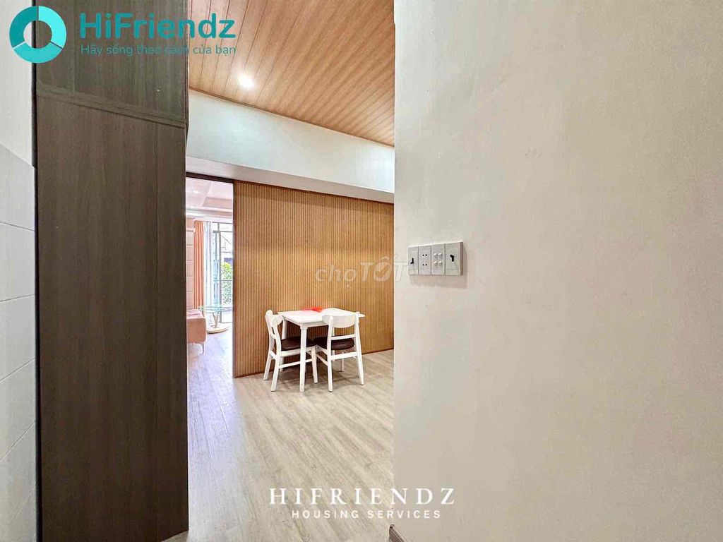 Super available. A full-size kitchen room full of balcol balconies
