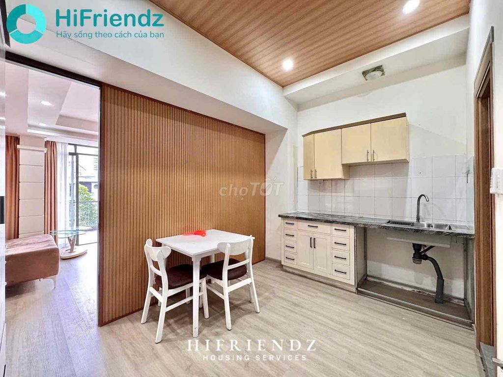 Super available. A full-size kitchen room full of balcol balconies