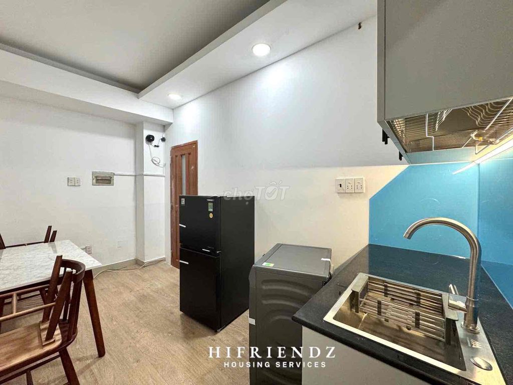 Two bedrooms, one bedroom, new Hùng Vương. Five has an elevator.