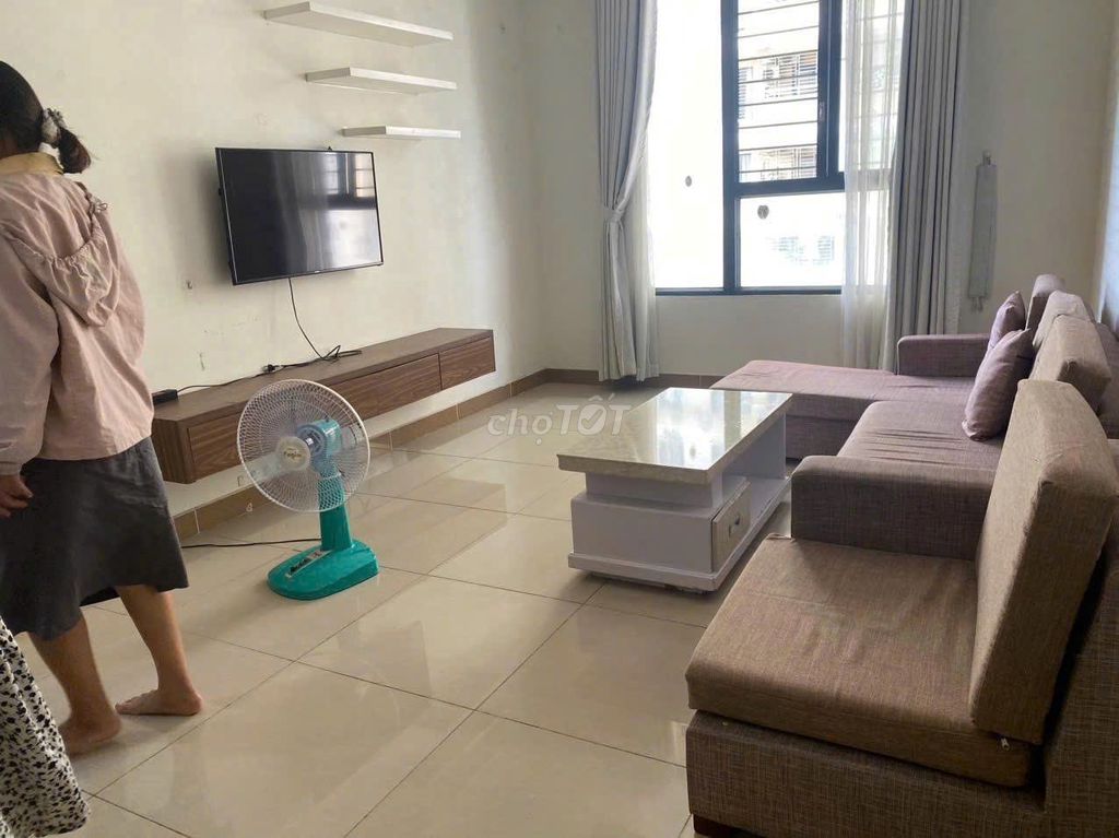 Rent apartment 85 meters, 2 bedrooms, 9 million a month interior.