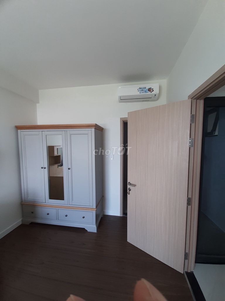 Rent the apartment of Safira Xhit.
