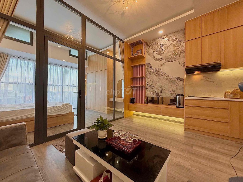 Rent a studio full The Sun Avenue interior