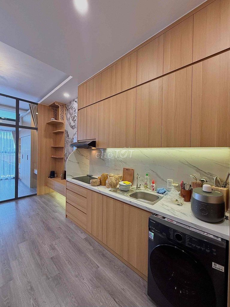 Rent a studio full The Sun Avenue interior