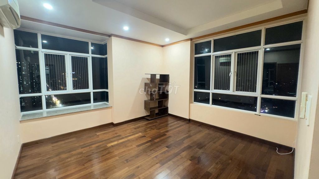 Rent Phú Hoàng Anh 129 M2,3 bedrooms, 3 toilets for 11.5 million
