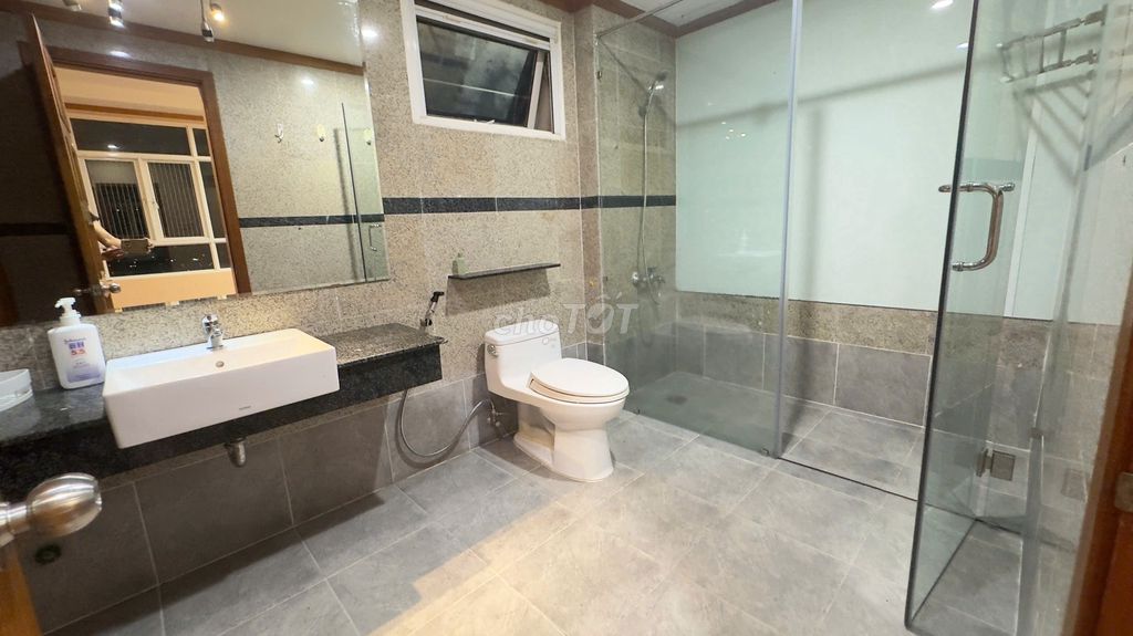 Rent Phú Hoàng Anh 129 M2,3 bedrooms, 3 toilets for 11.5 million
