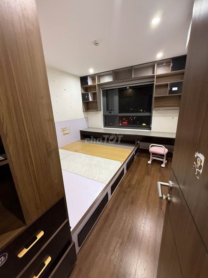 Rent Screc Tower, Trường Sa-1-0. Three of the finest bedrooms C/c for 17 million.