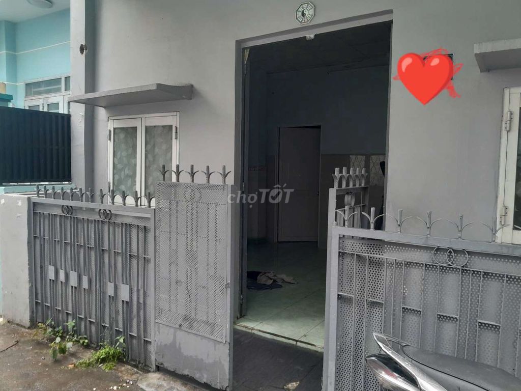 Rent a Nguyễn Du.