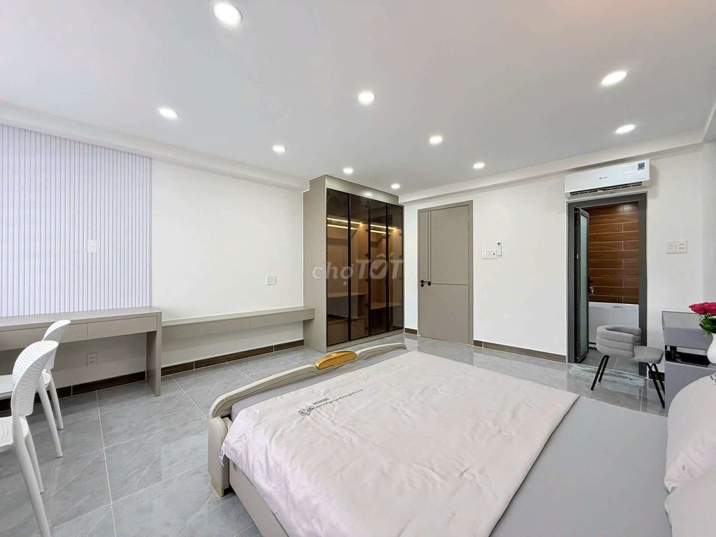Rent new building interior basic car alleys