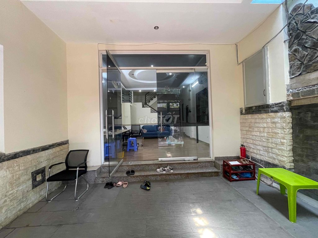 Rent Nguyễn Hữu Cảnh – Bình Thạnh