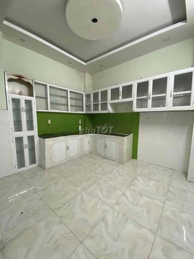 Rent a Thoại Ngọc Hầu Q0 lane car front-line - 4 meters x 11 meters