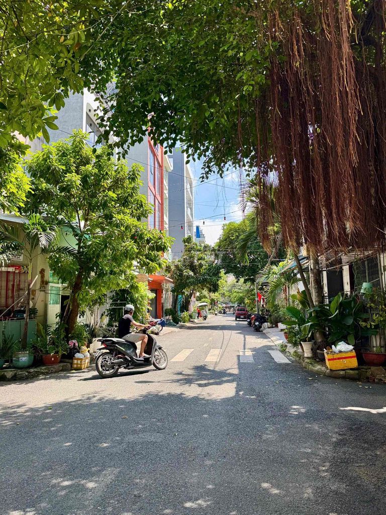 516 meters, 3 stories rent, 10 M Phan Văn Trị, 7 Gò Vấp 17 million a month.
