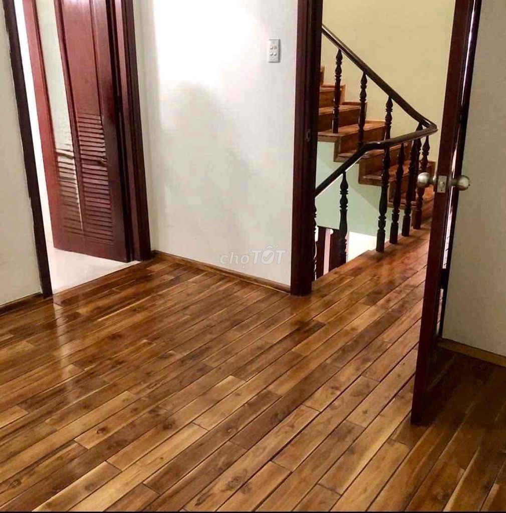 516 meters, 3 stories rent, 10 M Phan Văn Trị, 7 Gò Vấp 17 million a month.