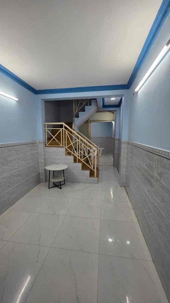Hire Hậu Giang P.J.