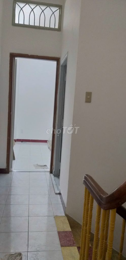 Let's rent out the original house.