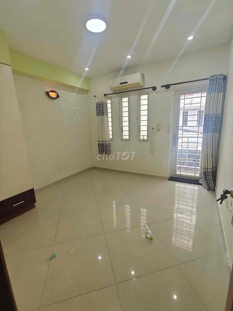 Hxt Minh Phụng 2rd floor bedroom 3 Cold Machine 3 3 3 x10 meters toilet