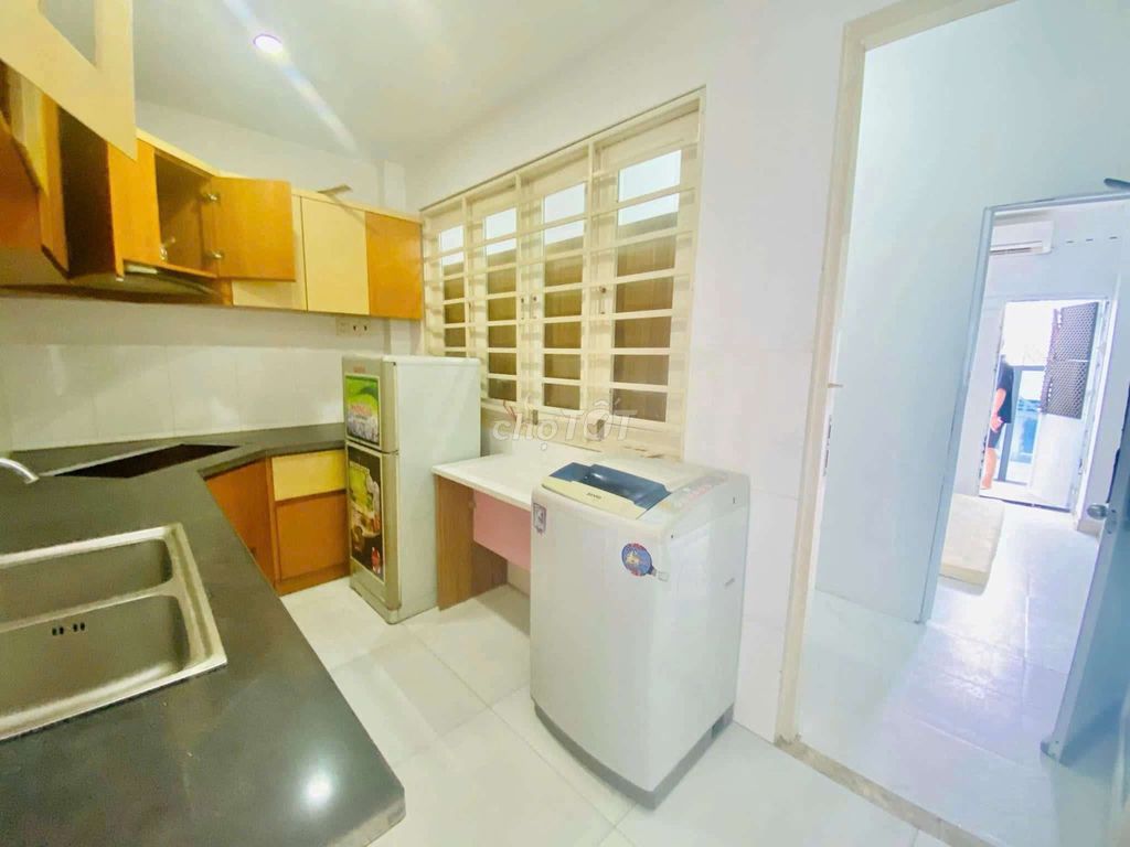 apartment service 2 bedroom - sky window - full interior - small deposit - 5 p vhu - huit