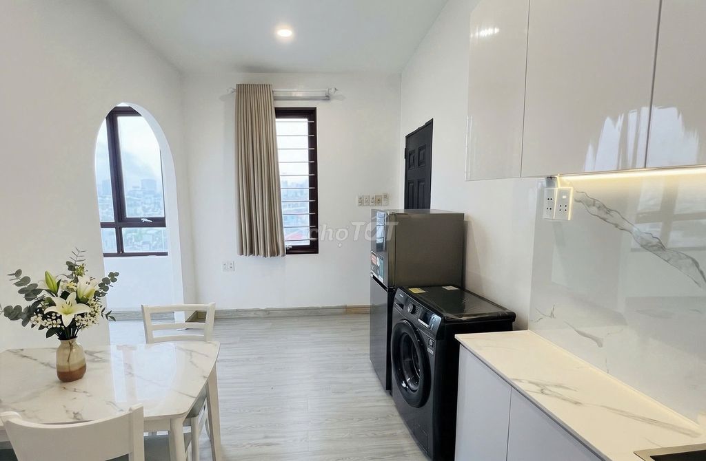 1 new kitchen bedroom 100 percent of her own washing machine near the market.