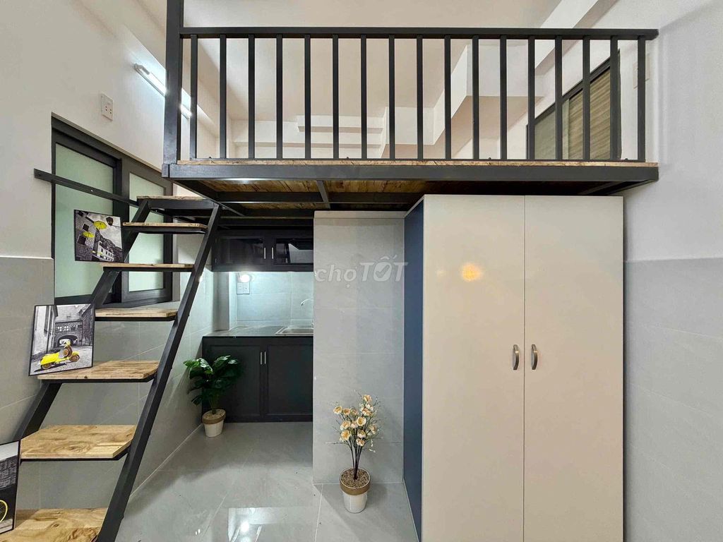 Rent a room with 20/10 rent free of rent in October