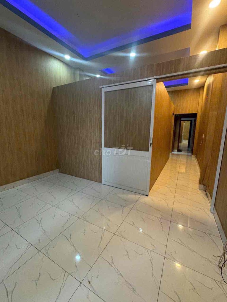 4th floor bedroom 4 for 17 trieu
