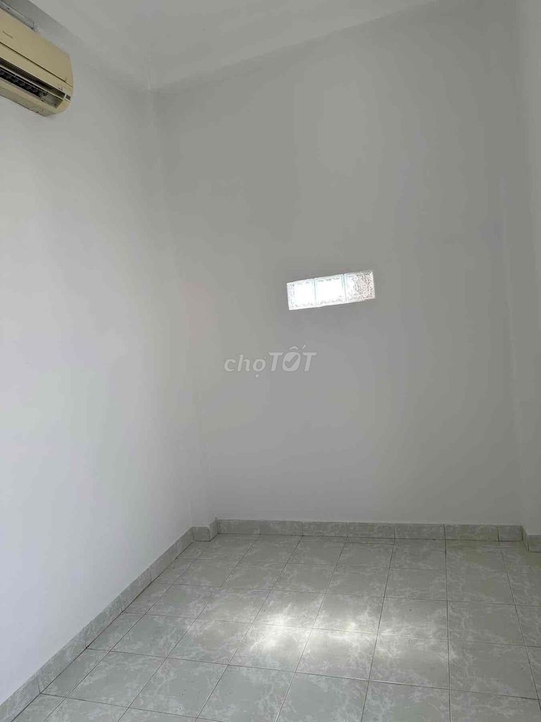 Rent a front house on số 1 D-Reders.