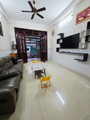 Full interior 3 panels - 1/ Vườn Lài, near the ether of spades, the unspecified spring