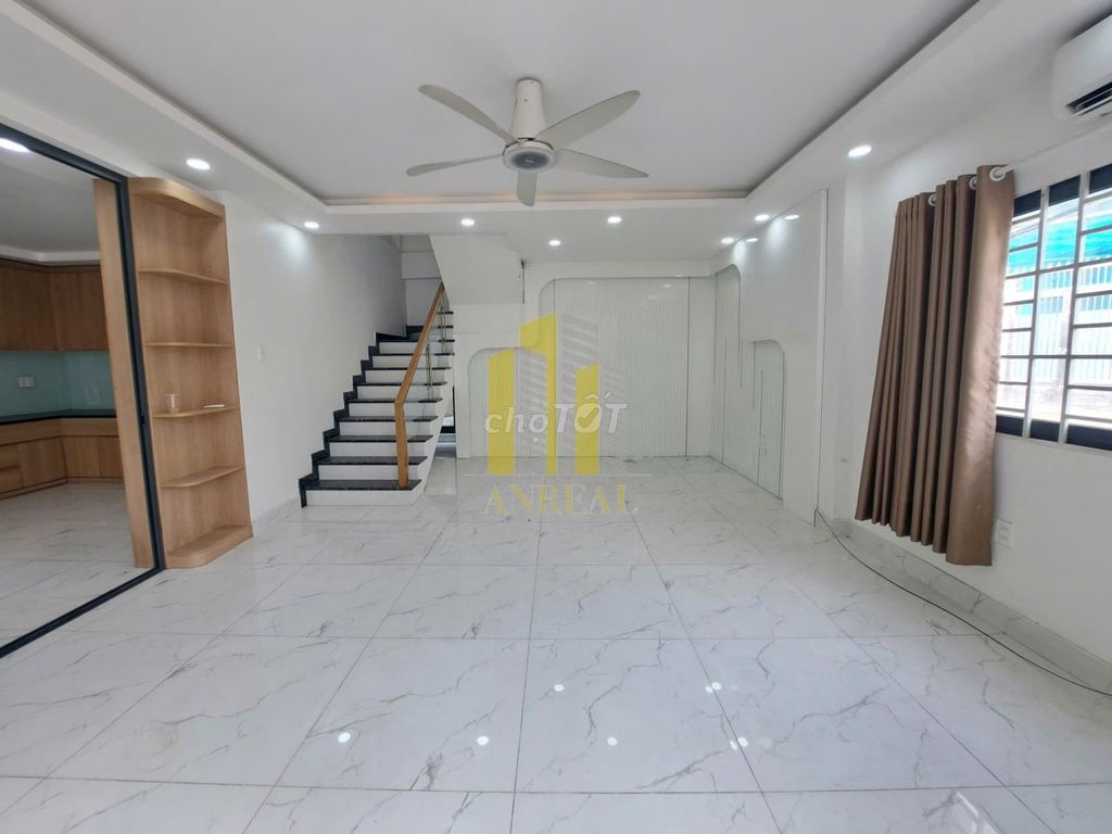 The Villa is 100 feet below the cost of 30 million.