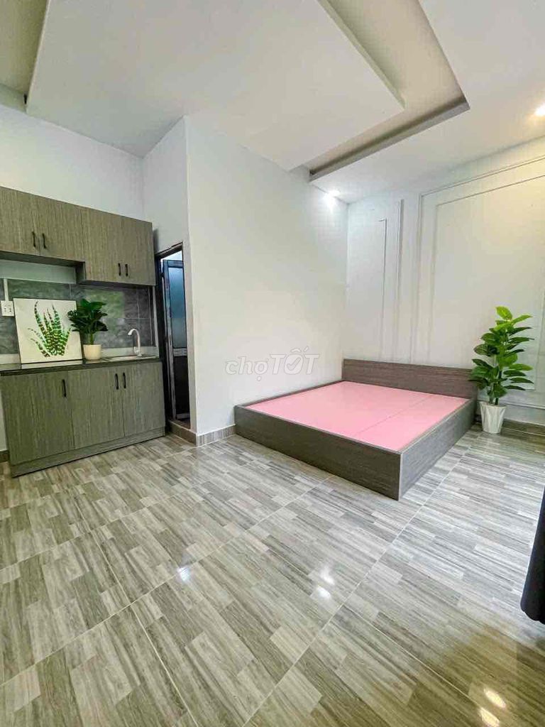 Rent the balcony studio, right here.