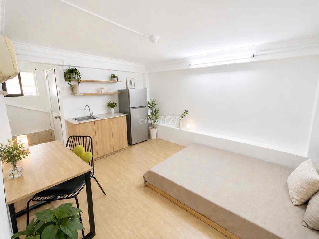 Cheap rent room with windows - near sgu, hcmue