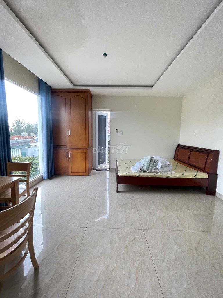 It's the owner - renting the room