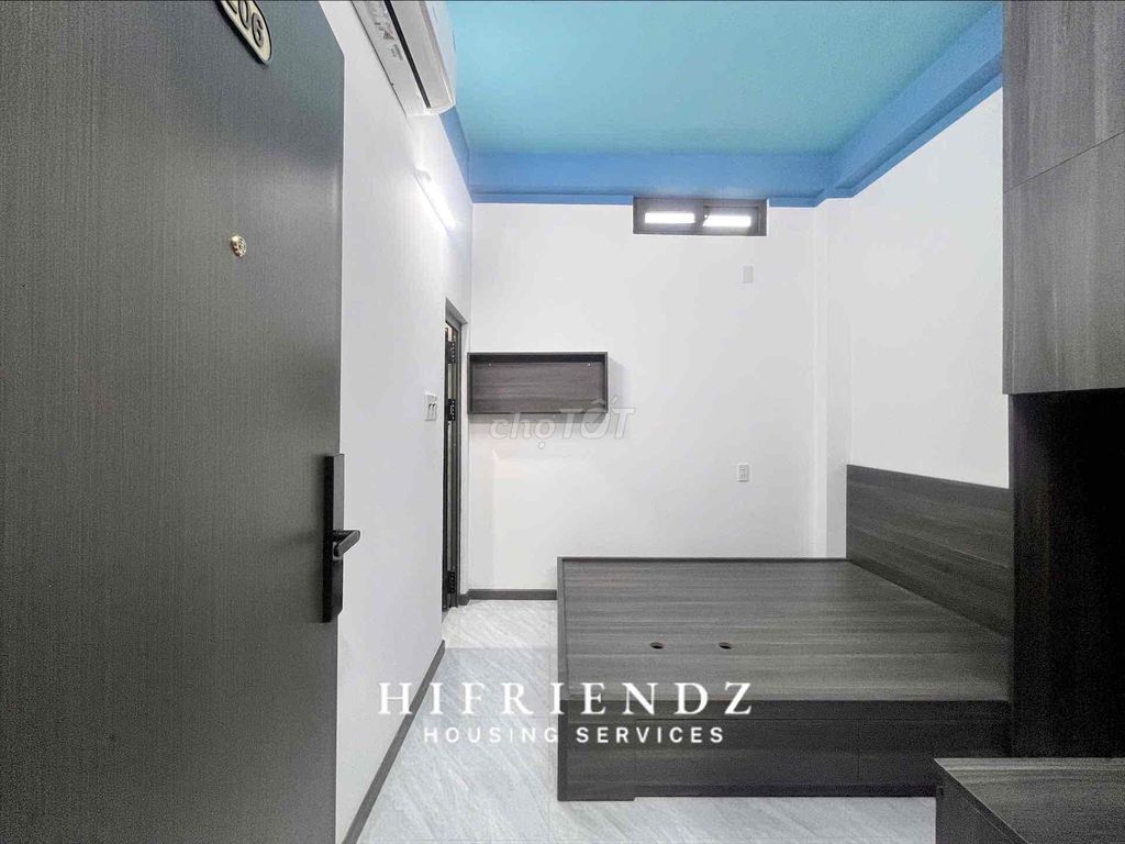 Renting a cheap studio - new in the wide and wide district of 4 017 near District 1