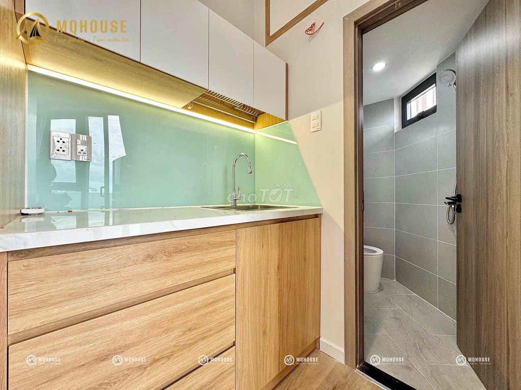 The low-priced hotel room is full of furniture, balconies, just built right at Tân Phú.