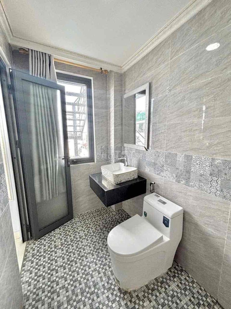 The new studio is full inside TYBPhan Chu Trinh Bình Thạnh cheap balcony