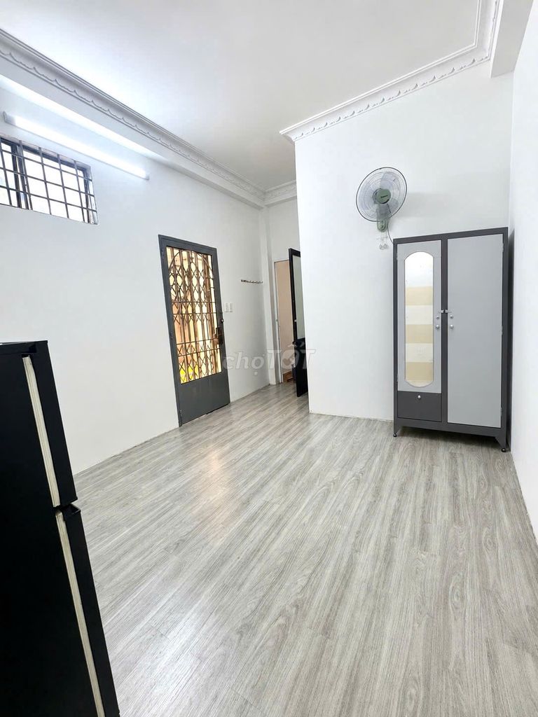 The basic full interior room 100 M Industrial University.