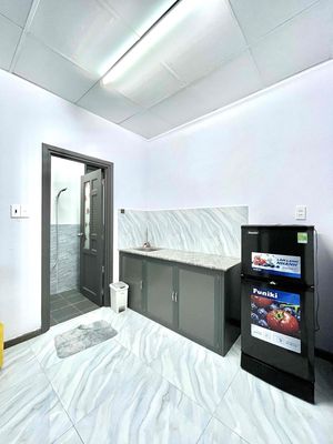A six million-by-five kitchen with a full full full-on full-term full-on-the-clock elevator.