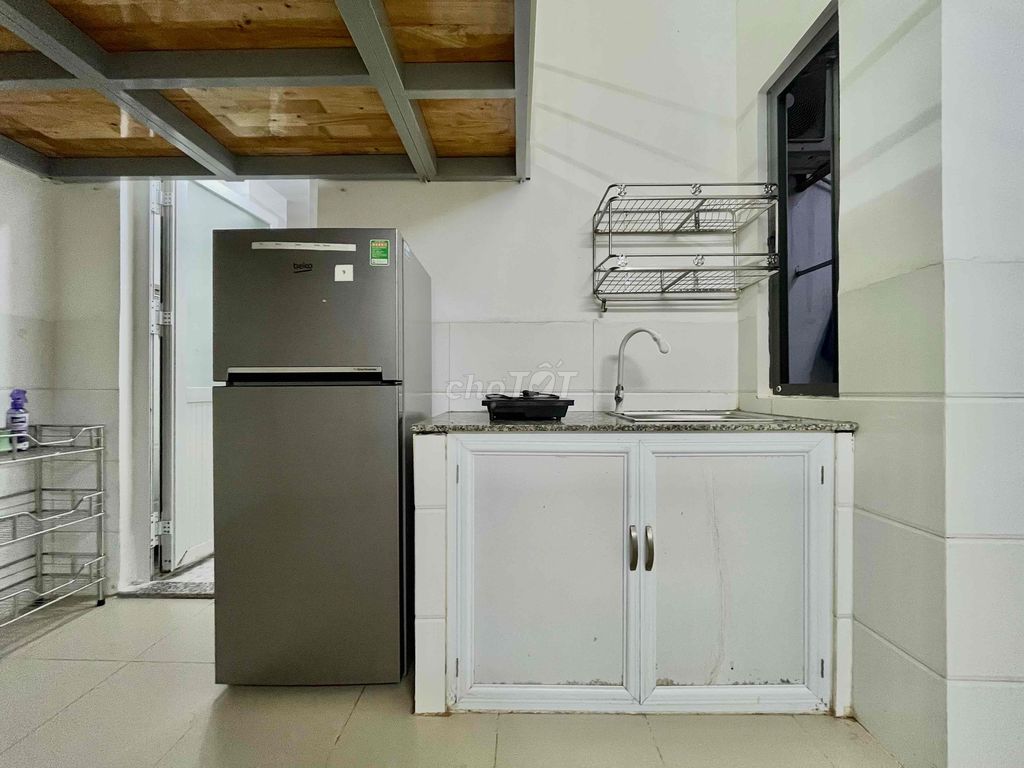 The low-priced hotel room is full of furniture, clean elevator security right now.